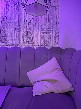 Snapshot of AbyThompson chatting on September 26, 2025, 12:20 pm AbyThompson online show from September 26, 2025, 12:20 pm