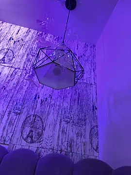 Snapshot of AbyThompson chatting on December 15, 2025, 2:16 am AbyThompson online show from December 15, 2025, 2:16 am