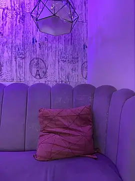 Snapshot of AbyThompson chatting on December 15, 2025, 3:27 pm AbyThompson online show from December 15, 2025, 3:27 pm