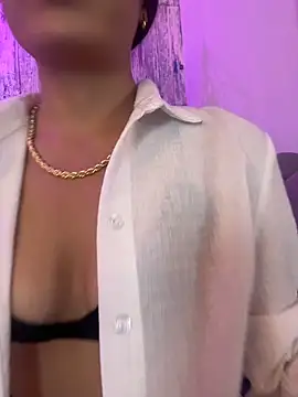 Snapshot of AbyThompson chatting on May 12, 2026, 11:24 pm AbyThompson online show from May 12, 2026, 11:24 pm