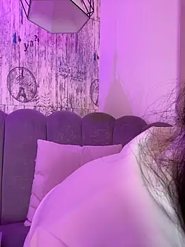Snapshot of AbyThompson chatting on May 19, 2026, 1:56 am AbyThompson online show from May 19, 2026, 1:56 am