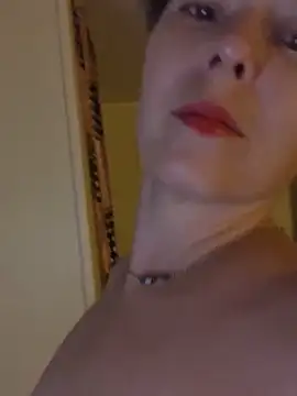 KatieBARBiE98 online show from October 7, 2025, 12:19 am