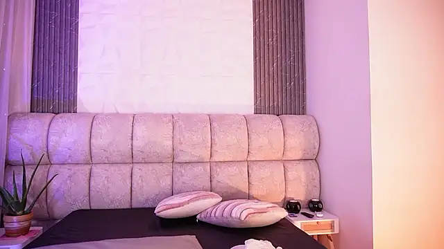 Godess Scarlett77 online show from March 11, 2026, 3:12 am