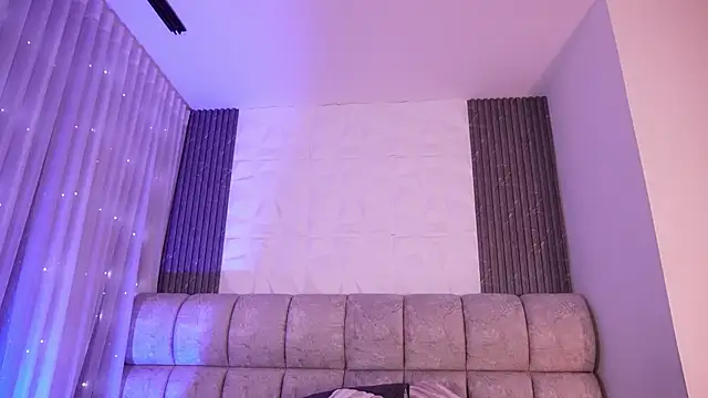 Godess Scarlett77 online show from April 1, 2026, 3:07 am