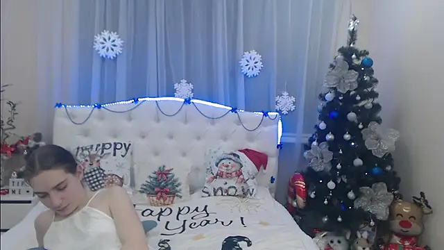 Snapshot of NikaStark_ chatting on January 14, 2025, 10:12 pm NikaStark online show from January 14, 2025, 10:12 pm