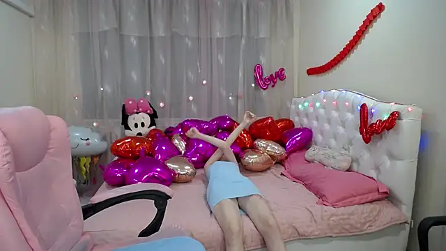 Snapshot of NikaStark_ chatting on January 31, 2025, 1:43 am NikaStark online show from January 31, 2025, 1:43 am