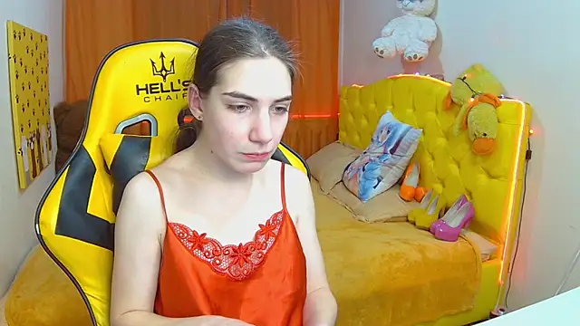 Snapshot of NikaStark_ chatting on February 6, 2025, 7:18 pm NikaStark online show from February 6, 2025, 7:18 pm