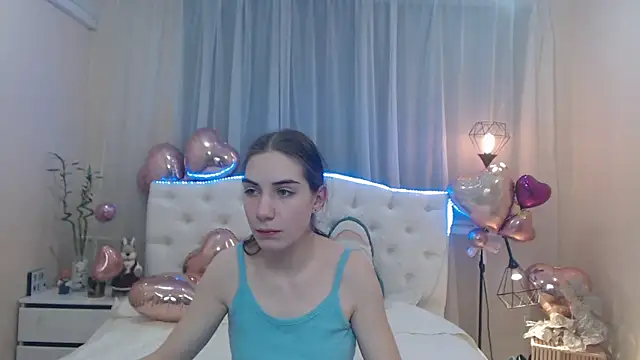 Snapshot of NikaStark_ chatting on February 12, 2025, 7:35 pm NikaStark online show from February 12, 2025, 7:35 pm