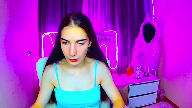 Snapshot of NikaStark_ chatting on October 10, 2025, 7:18 am NikaStark online show from October 10, 2025, 7:18 am