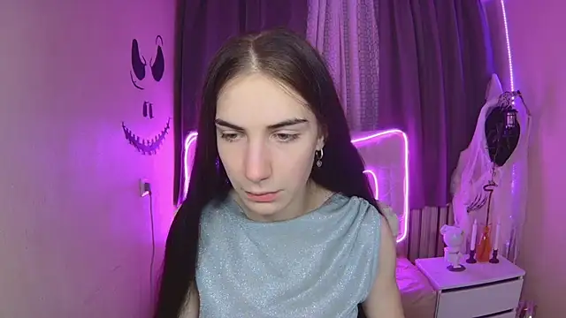 Snapshot of NikaStark_ chatting on October 16, 2025, 6:47 am NikaStark online show from October 16, 2025, 6:47 am