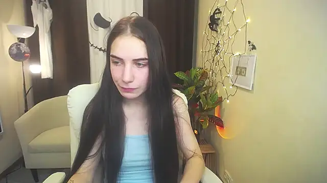 Snapshot of NikaStark_ chatting on October 21, 2025, 6:41 pm NikaStark online show from October 21, 2025, 6:41 pm