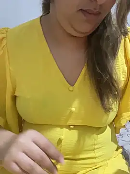 Snapshot of yassminsexy22 chatting on February 8, 2026, 1:03 pm yassminsexy22 online show from February 8, 2026, 1:03 pm