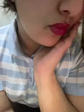 Snapshot of yassminsexy22 chatting on February 19, 2026, 7:54 pm yassminsexy22 online show from February 19, 2026, 7:54 pm