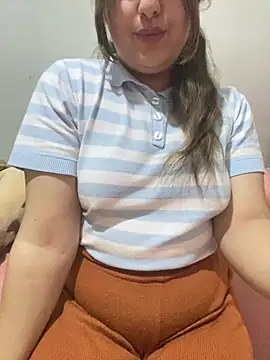 Snapshot of yassminsexy22 chatting on February 21, 2026, 7:37 pm yassminsexy22 online show from February 21, 2026, 7:37 pm