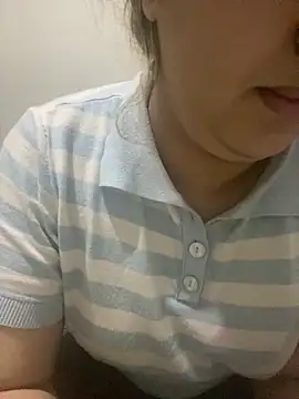 Snapshot of yassminsexy22 chatting on March 1, 2026, 8:11 pm yassminsexy22 online show from March 1, 2026, 8:11 pm