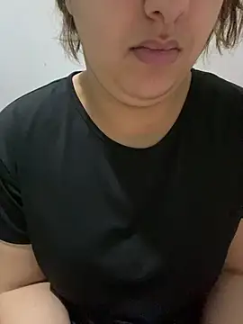 yassminsexy22 online show from March 6, 2026, 7:10 pm