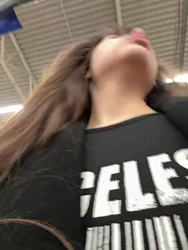 pantyless online show from October 22, 2025, 9:36 pm