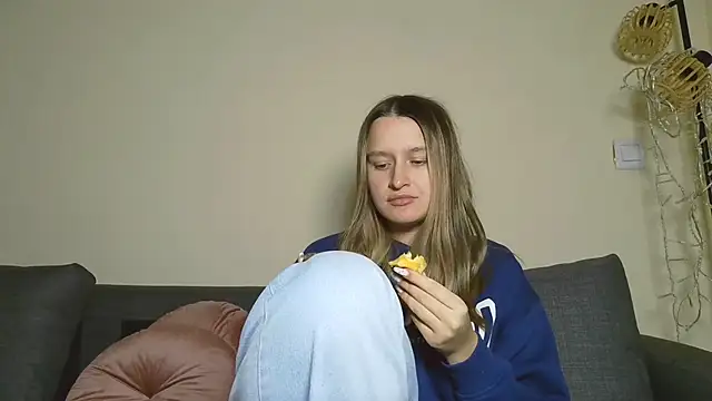 Submissive love online show from December 15, 2024, 7:31 pm