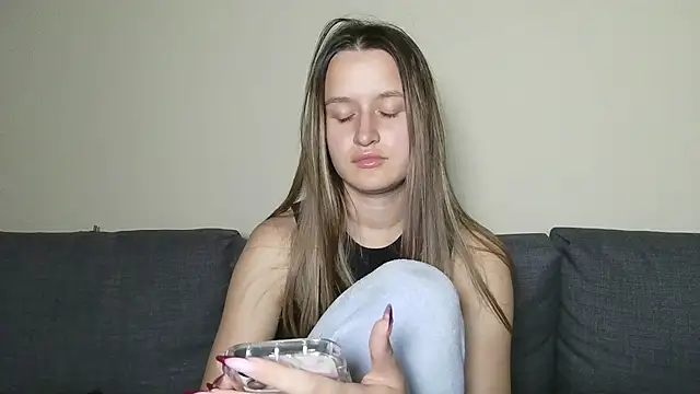 Submissive love online show from February 20, 2025, 11:43 pm