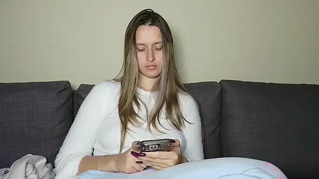 Submissive love online show from March 6, 2025, 12:43 am