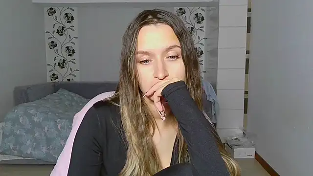 Submissive love online show from November 25, 2025, 4:40 pm