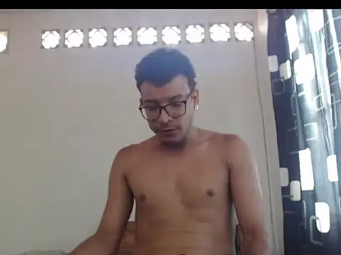 Snapshot of CharlesLeeRay chatting on October 27, 2025, 9:30 pm CharlesLeeRay online show from October 27, 2025, 9:30 pm