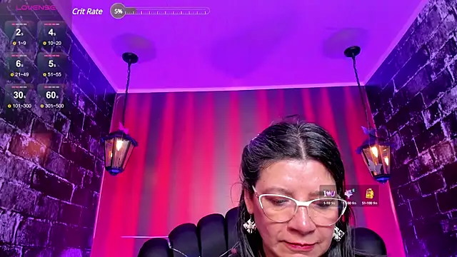 Snapshot of Madame_Jay chatting on January 5, 2025, 1:35 am Madame Jay online show from January 5, 2025, 1:35 am