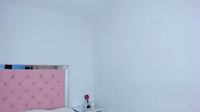  violetadulce online show from February 27, 2025, 6:50 am