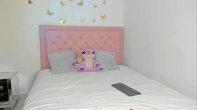  violetadulce online show from September 25, 2025, 1:42 am