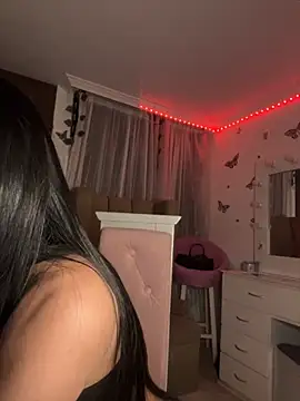 Snapshot of lina_pink chatting on September 17, 2025, 3:41 am lina pink online show from September 17, 2025, 3:41 am