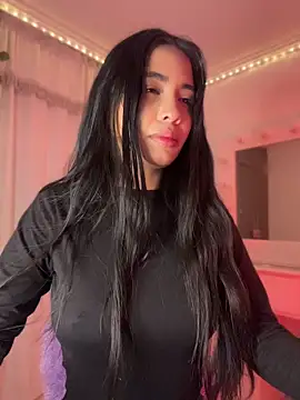 lina pink online show from June 7, 2026, 3:54 am