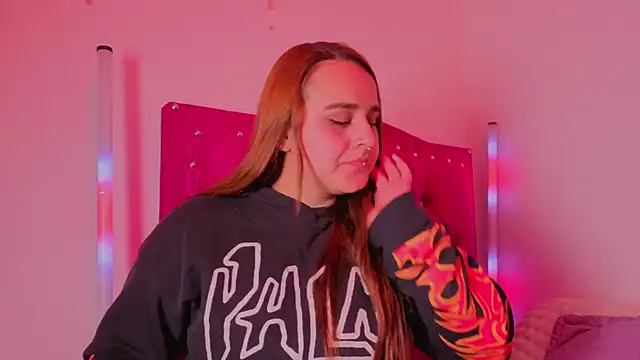 evy orange1 online show from November 17, 2025, 4:07 am