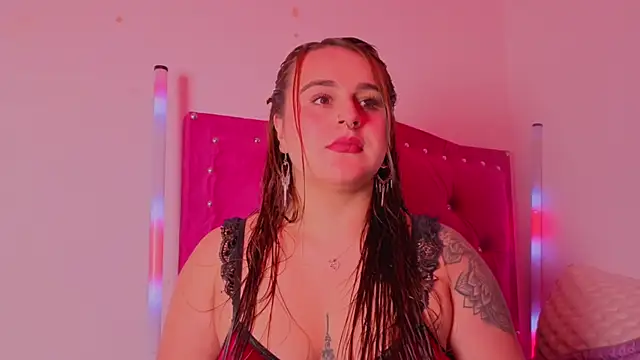 evy orange1 online show from November 25, 2025, 1:05 am