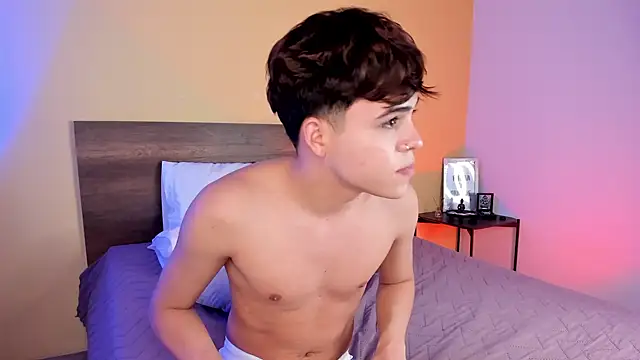 justinbiler online show from February 13, 2025, 7:35 am