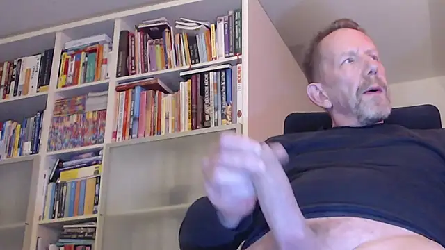 BennyK72 online show from February 24, 2025, 9:53 am