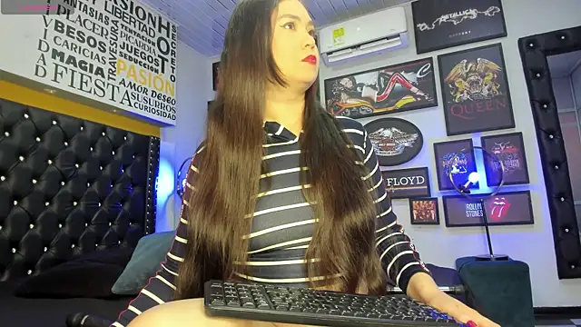 MADISSONLOVE  online show from March 20, 2025, 12:11 pm