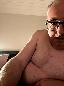 Snapshot of Ronaldo50_DK chatting on November 19, 2025, 4:51 pm Ronaldo50 DK online show from November 19, 2025, 4:51 pm