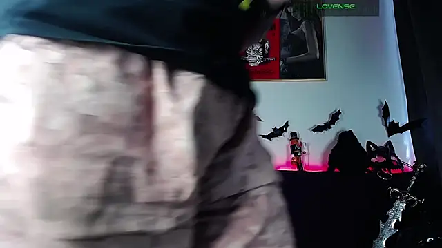 blckwolf 6 online show from November 3, 2025, 6:42 pm