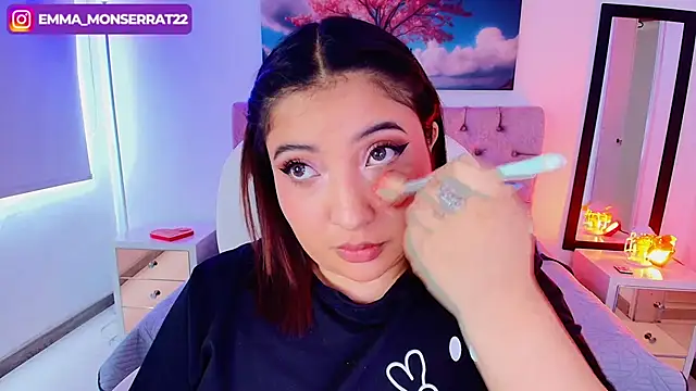 Snapshot of Emma_monserrat chatting on September 24, 2025, 7:39 pm Emma monserrat online show from September 24, 2025, 7:39 pm
