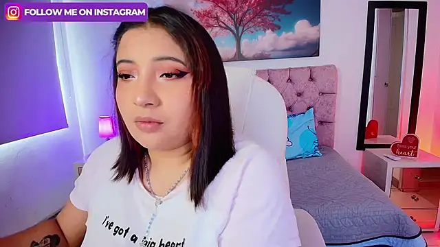 Snapshot of Emma_monserrat chatting on September 30, 2025, 7:41 pm Emma monserrat online show from September 30, 2025, 7:41 pm