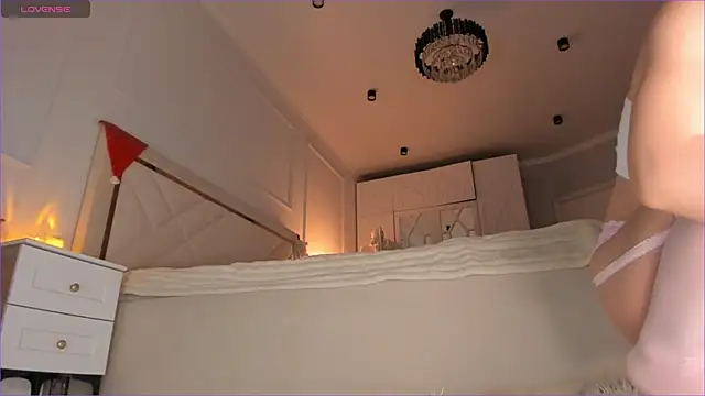 stellagracee online show from January 19, 2025, 2:28 pm