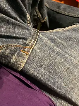 Snapshot of AdA-LoVe chatting on February 18, 2025, 9:53 pm AdA-LoVe online show from February 18, 2025, 9:53 pm