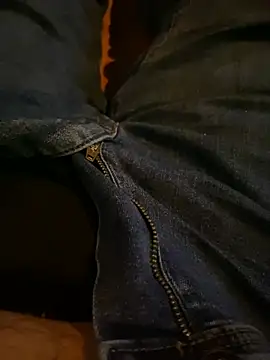 Snapshot of AdA-LoVe chatting on March 18, 2025, 10:37 pm AdA-LoVe online show from March 18, 2025, 10:37 pm