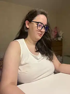 hungry1bunny online show from January 5, 2025, 5:41 pm