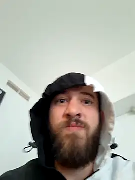 jorgeeetee18 online show from February 13, 2025, 4:07 pm