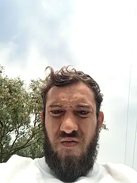 jorgeeetee18 online show from February 20, 2025, 1:51 pm