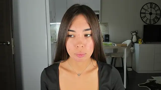 Snapshot of nilliluv chatting on October 7, 2025, 9:12 pm nilliluv online show from October 7, 2025, 9:12 pm