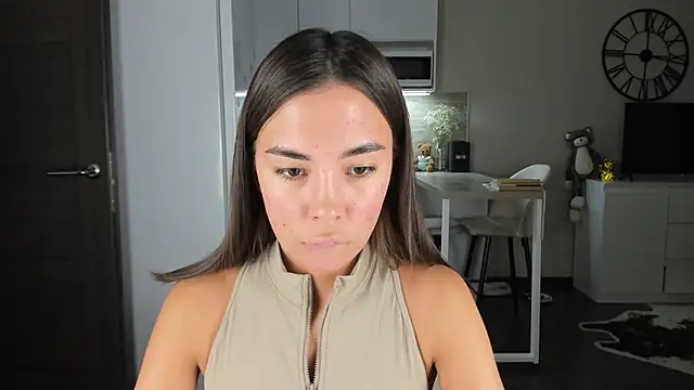 Snapshot of nilliluv chatting on October 31, 2025, 10:00 pm nilliluv online show from October 31, 2025, 10:00 pm