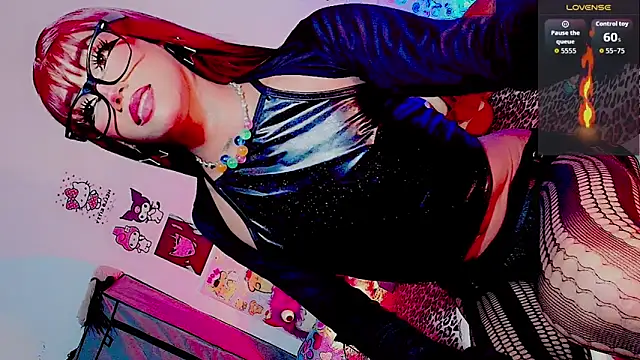 Snapshot of HELEM__S7 chatting on February 28, 2026, 11:17 pm HELEM S7 online show from February 28, 2026, 11:17 pm