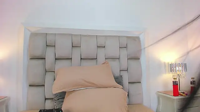 Snapshot of SamanthaFerrer__ chatting on February 18, 2026, 7:54 pm SamanthaFerrer online show from February 18, 2026, 7:54 pm